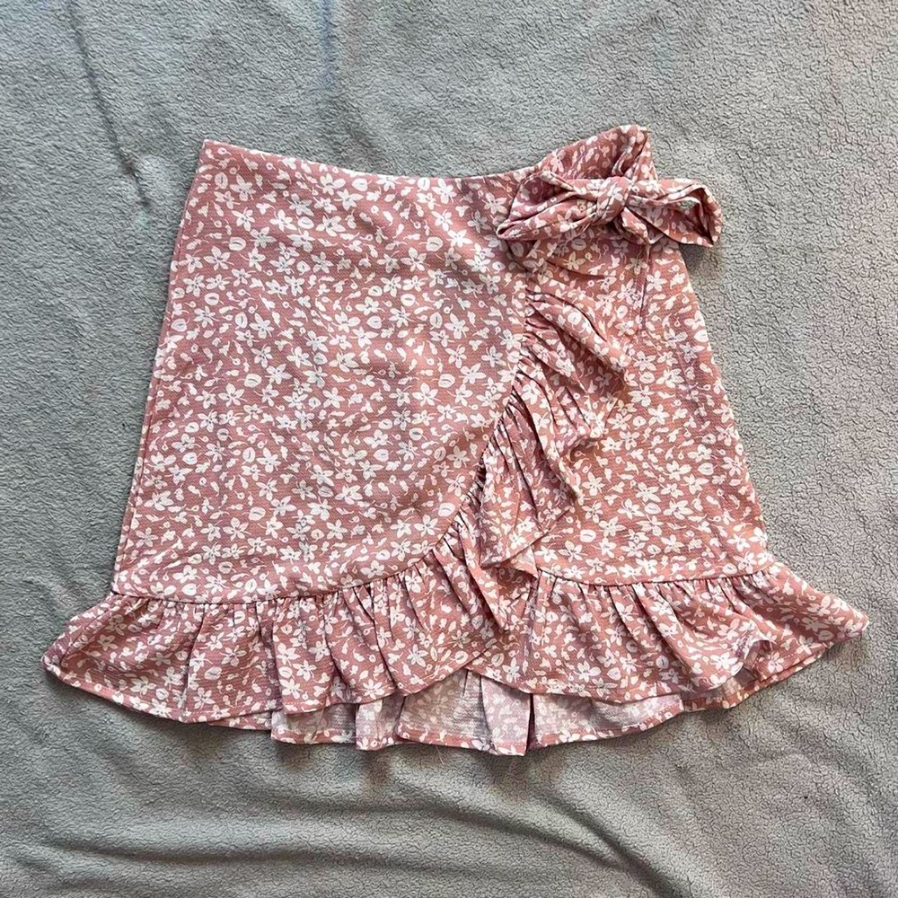 Pink and white floral wrap skirt